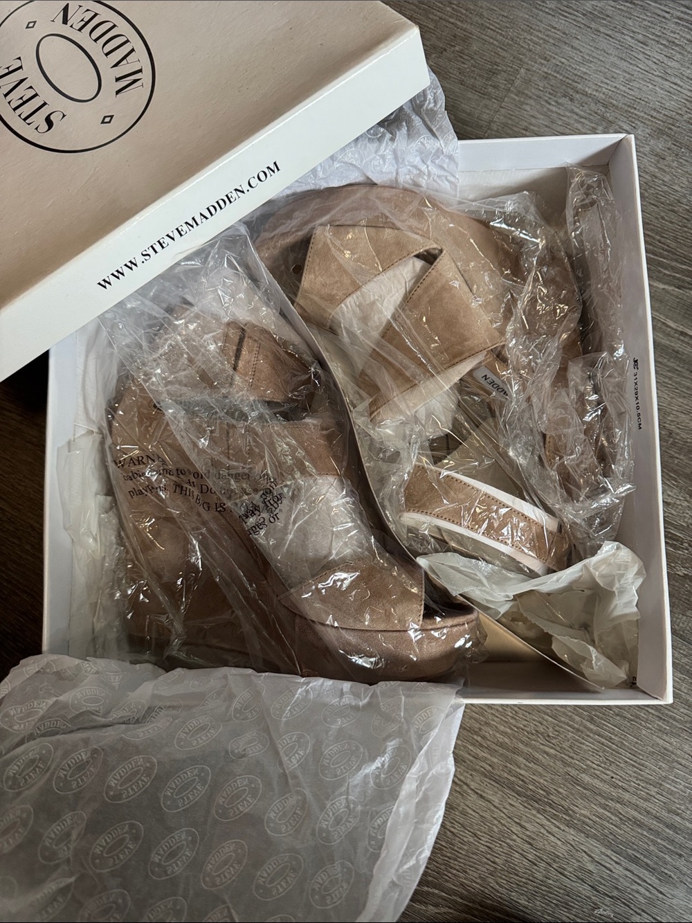 Steve Madden Taupe Suede Essex Platform Wedge NIB - Picture 2 of 7